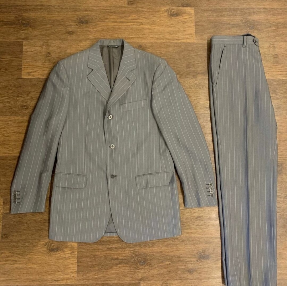  

ALEXANDER MCQUEEN

Suit